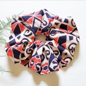 HANDMADE BLUE ANS RED PATTERN SCRUNCHIE